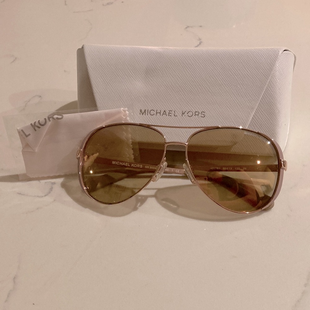 Michael Kors Chelsea rose gold sun glasses